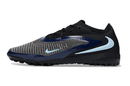 CHUTEIRA SOCIETY NIKE PHANTOM REACTX 6 PRO TF CINZA/PRETO/AZUL MARINHO (PRONTA ENTREGA)