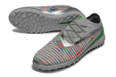 CHUTEIRA SOCIETY NIKE PHANTOM REACTX 6 PRO TF CINZA/PRATA/VERDE (PRONTA ENTREGA)