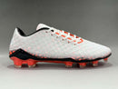 CHUTEIRA NIKE HYPERVENOM SE ELITE CAMPO PRETO LARANJA ( muda de cor ao tocar na água )
