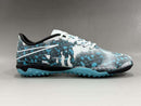CHUTEIRA NIKE HYPERVENOM SE SOCIETY PRETO AZUL ( muda de cor ao tocar na agua )