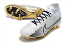 Chuteira NIKE Air Zoom Superfly 9 Elite FG Branco Dourado