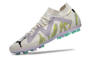 CHUTEIRA SOCIETY PUMA FUTURE ULTIMATE MG BRANCA (PRONTA ENTREGA)